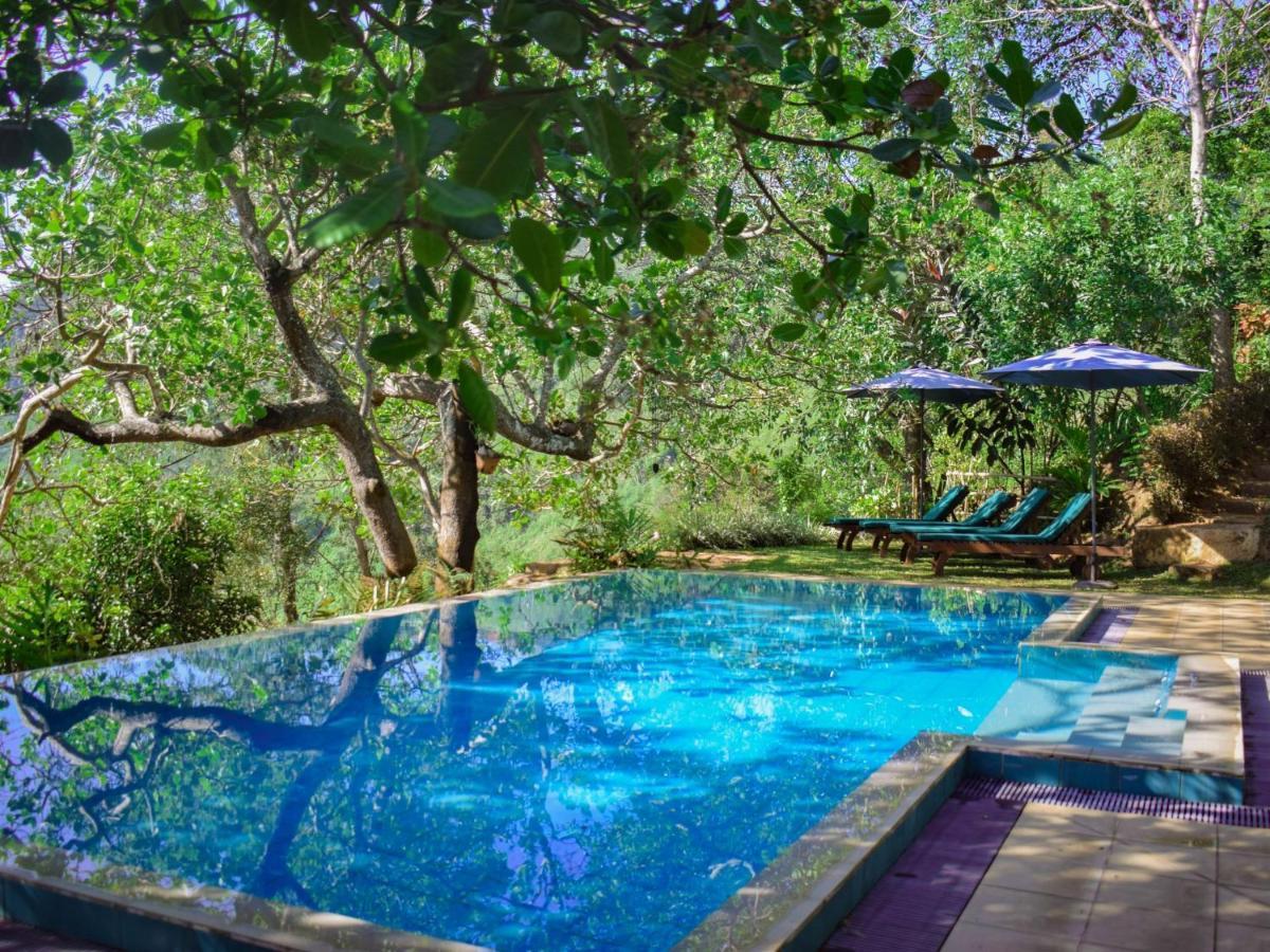 Aqua Exotica Wellness Retreat Hotel Гампола Екстериор снимка